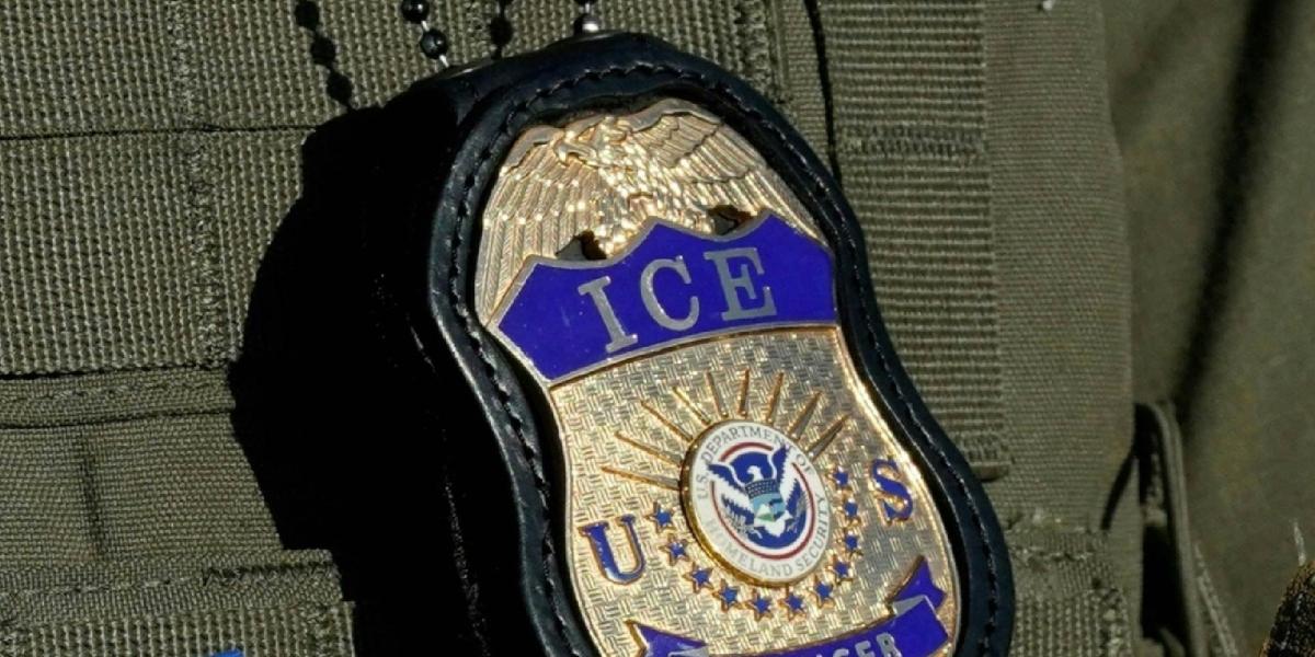 Agente del ICE enfrenta cargos federales por mentir sobre tiroteo contra migrante