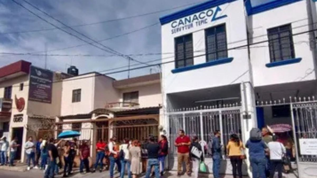 Comisiones bancarias superiores al 3.6% limitan el uso de tarjetas en pequeños negocios de Tepic