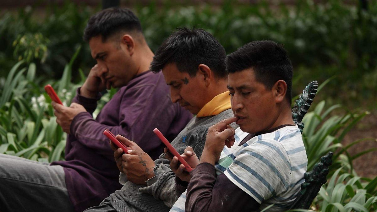 Registran más de 9.5 millones de líneas telefónicas con terminación 1 en México