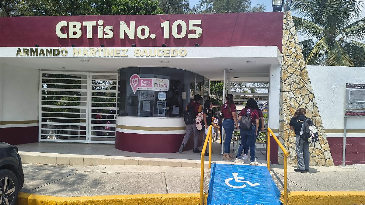 Reportan presuntas riñas estudiantiles en el CBTis 105 durante la primera semana de clases