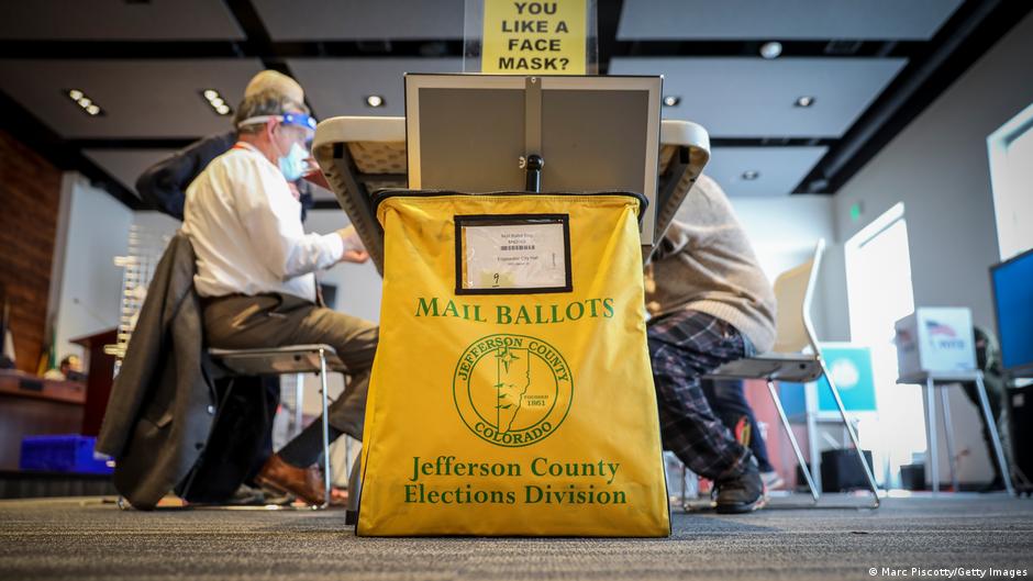 Trump solicita al Tribunal Supremo restringir el voto por correo en EE. UU.