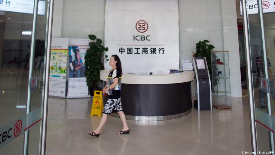 China despliega inyección masiva de 54.000 millones de dólares en su sector financiero
