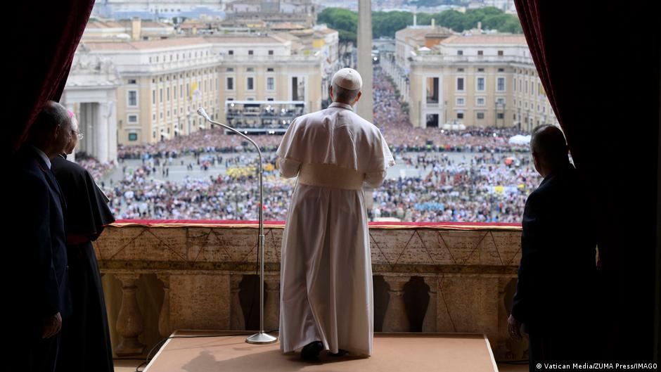 De la opacidad a la transparencia: la evolución histórica sobre la salud de los papas