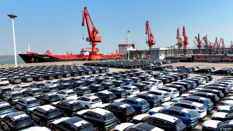 Unión Europea impone límite anual de 350 mil vehículos híbridos chinos