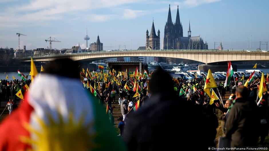 La compleja realidad de la comunidad kurda en Alemania: entre la integración y la incertidumbre