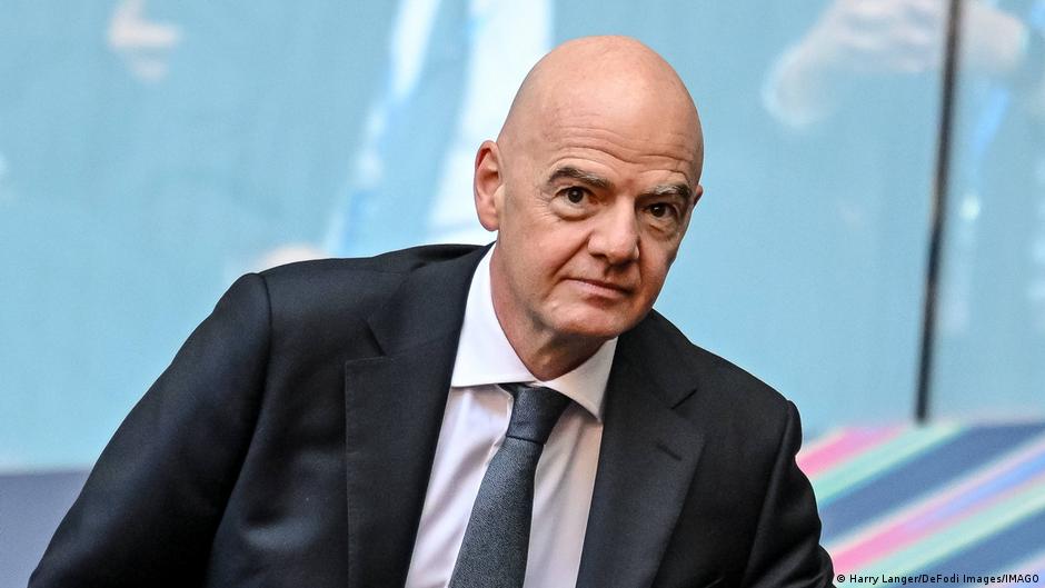 FIFA denuncia ante tribunal de EE. UU. una supuesta campaña de desinformación y acoso por parte de la UEFA