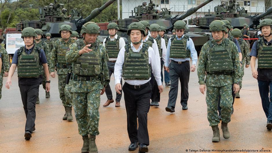 Taiwán eleva su presupuesto militar a niveles récord para disuadir posibles conflictos