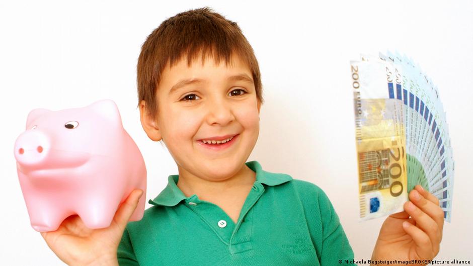 Alemania implementa plan de ahorro para el retiro desde la infancia