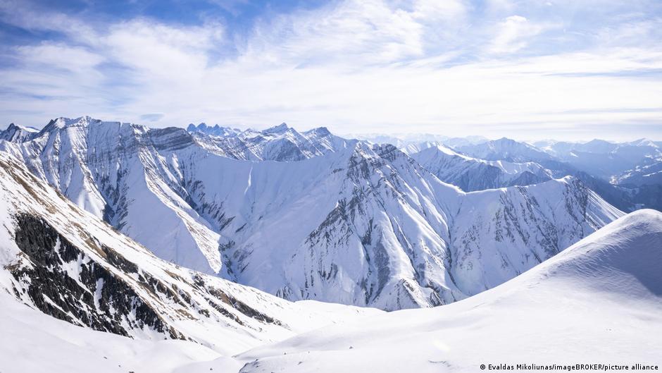 Tragedia en el Cáucaso ruso: alud de piedra y nieve deja 11 alpinistas muertos