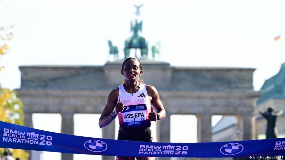 Dominio etíope en el Maratón de Berlín: Guye Adola y Tigst Assefa se llevan la gloria
