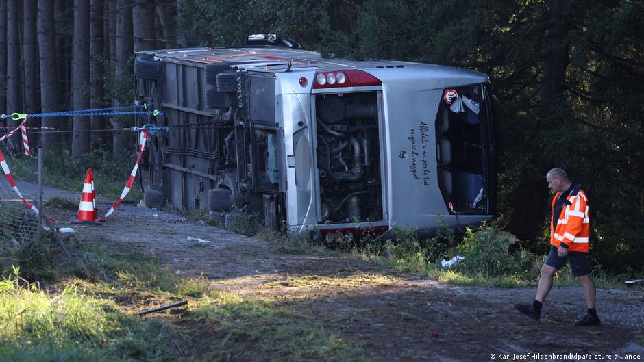 Accidente de autobús en Alemania deja dos turistas filipinos muertos
