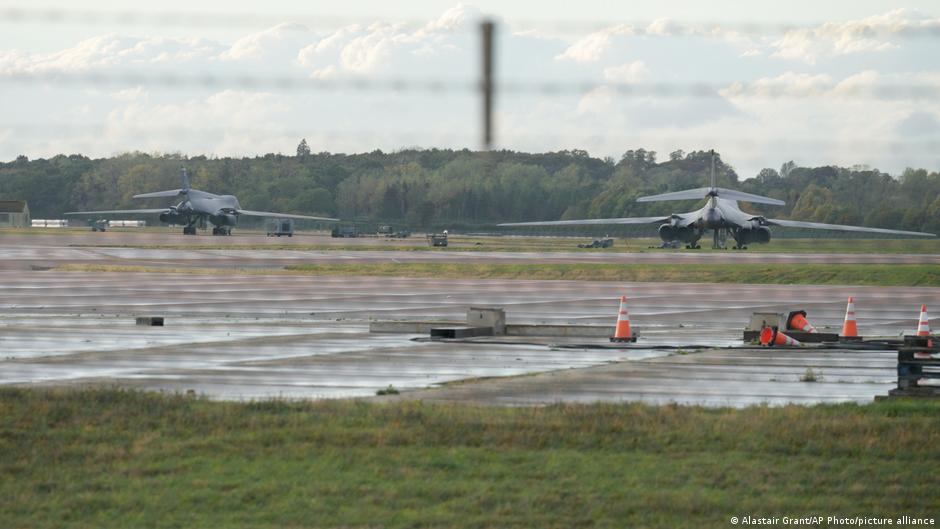 Estados Unidos retira sus bombarderos de la base aérea de RAF Fairford tras amenazas de seguridad