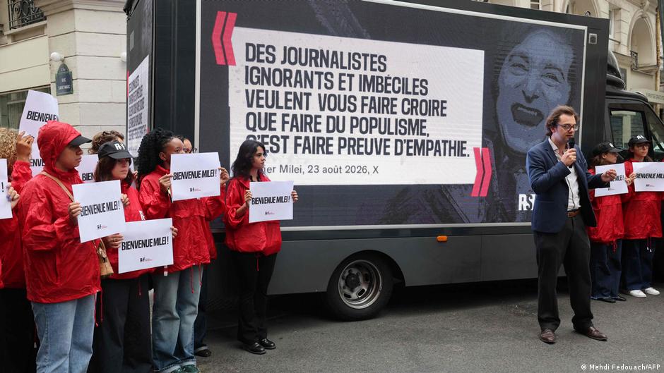 Reporteros Sin Fronteras califica a Javier Milei como 'depredador' de la libertad de prensa en París