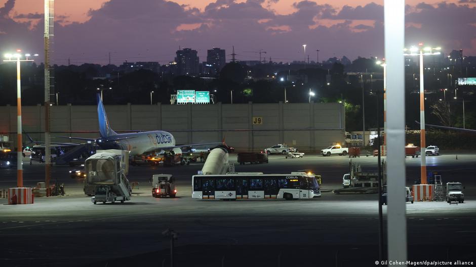 Aterriza en Tel Aviv primer vuelo de repatriación tras incidente en avión de Flydubai