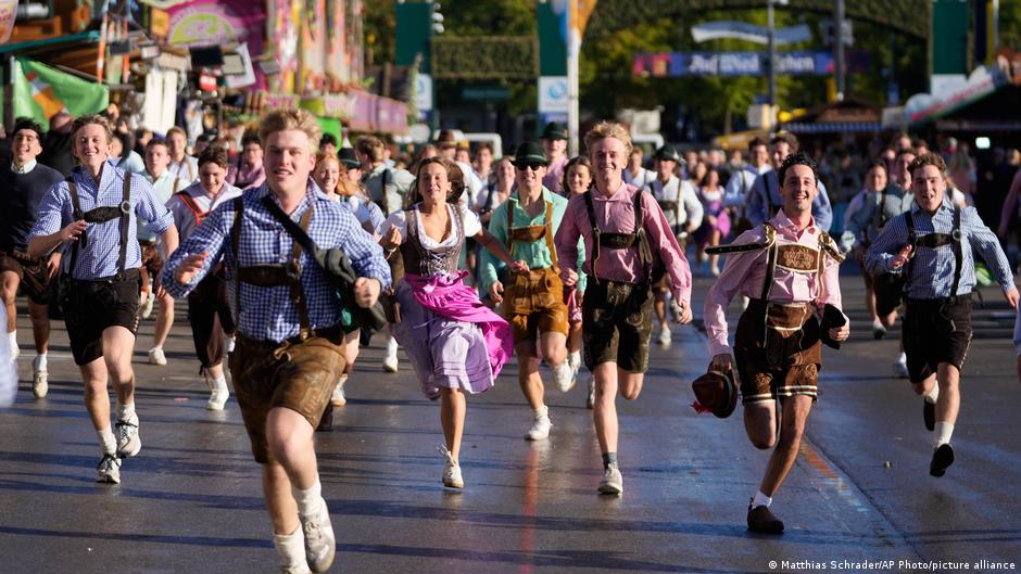 Oktoberfest 2026 cierra con cifra histórica de 7,4 millones de visitantes en Múnich