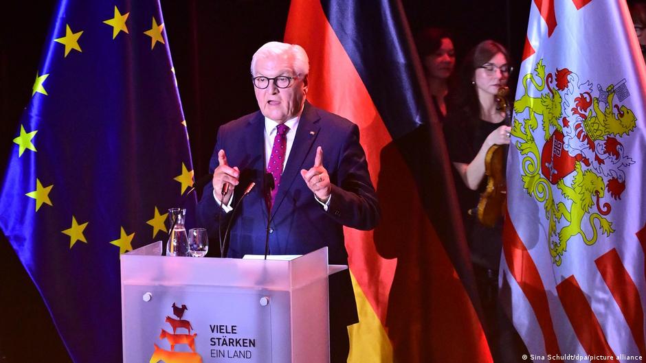 Steinmeier alerta sobre el auge del extremismo en el 36 aniversario de la reunificación alemana