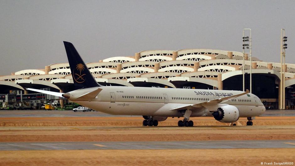 Escalada de violencia en Arabia Saudita: ataques hutíes dejan 14 muertos y cierran aeropuertos