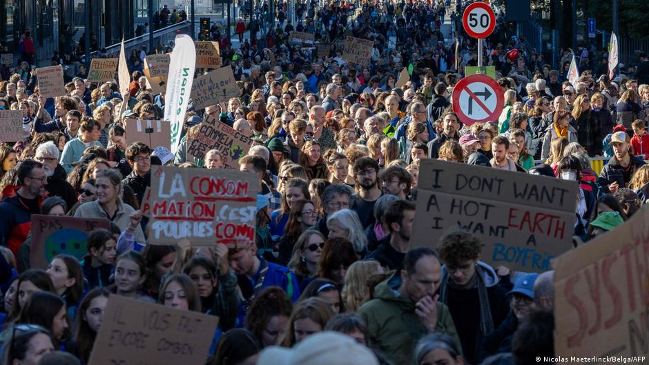 Masiva movilización en Bruselas exige mayor ambición climática en Bélgica