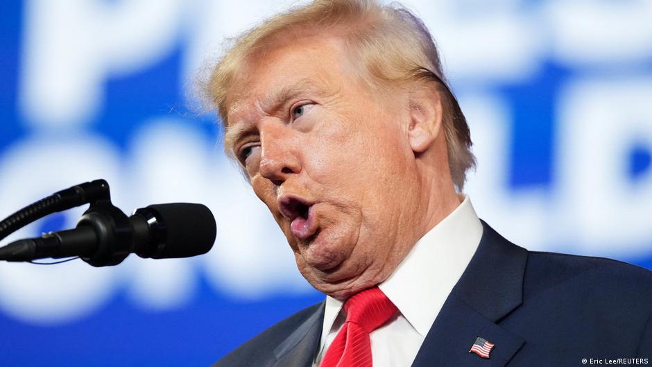 Trump califica de 'vergüenza' los ataques de Ucrania a refinerías rusas y critica a Zelenski
