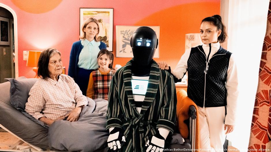 La IA y el dilema de la muerte asistida: el nuevo filme de Doris Dörrie