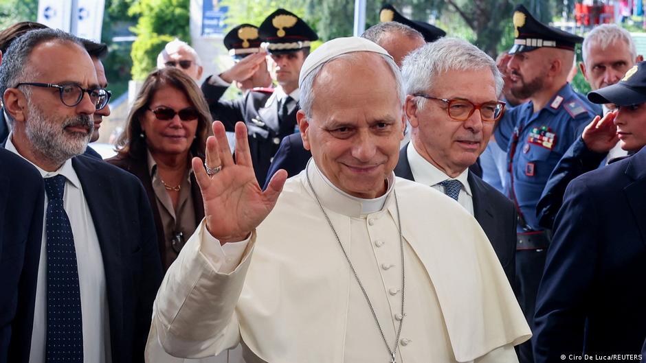 Papa León XIV evoluciona favorablemente tras cirugía pulmonar en Roma