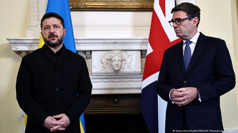Reino Unido reafirma su respaldo incondicional a Ucrania ante la visita de Zelenski