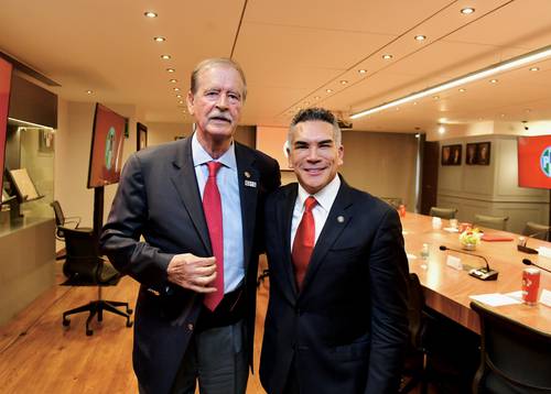 Alejandro Moreno y Vicente Fox exploran la creación de un frente opositor en México