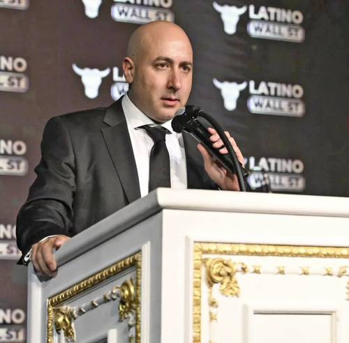 Cuestionan trayectoria y vínculos de Fernando Cerimedo, figura clave de la ultraderecha regional