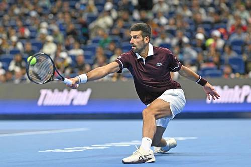 Djokovic hace historia en Pekín mientras Sabalenka se despide del torneo