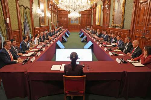 Sheinbaum destaca confianza de inversionistas estadounidenses en México durante encuentro en Palacio Nacional