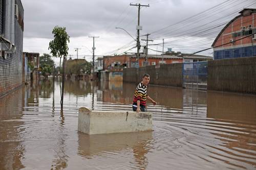 Brasil demanda a Shell por 108 millones de dólares tras inundaciones históricas de 2024