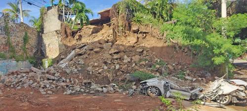 Lluvias torrenciales dejan daños en Morelos y mantienen alerta máxima en Acapulco