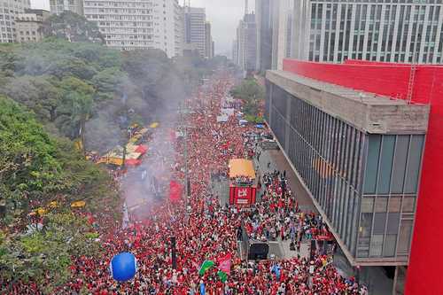 Lula impulsa reforma laboral de 40 horas en Brasil ante la recta final de la elección
