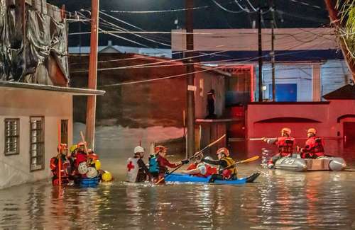 Tormenta Rachel deja dos muertos y 11 desaparecidos en Baja California