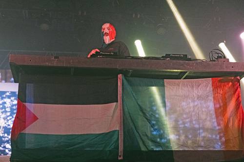 Kneecap estalla en el Palacio de los Deportes con un mensaje de resistencia y solidaridad con Palestina