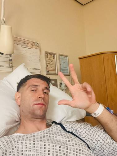 Emiliano Martínez se recupera tras cirugía de mandíbula tras victoria del Chelsea